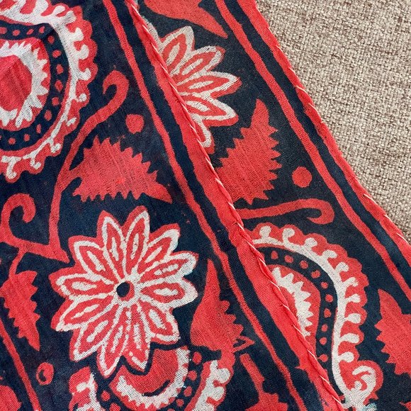 Rare Vintage Indian 100% Silk Scarf Botanical Floral Paisley Square 32 x 34 VTG - Picture 2 of 4